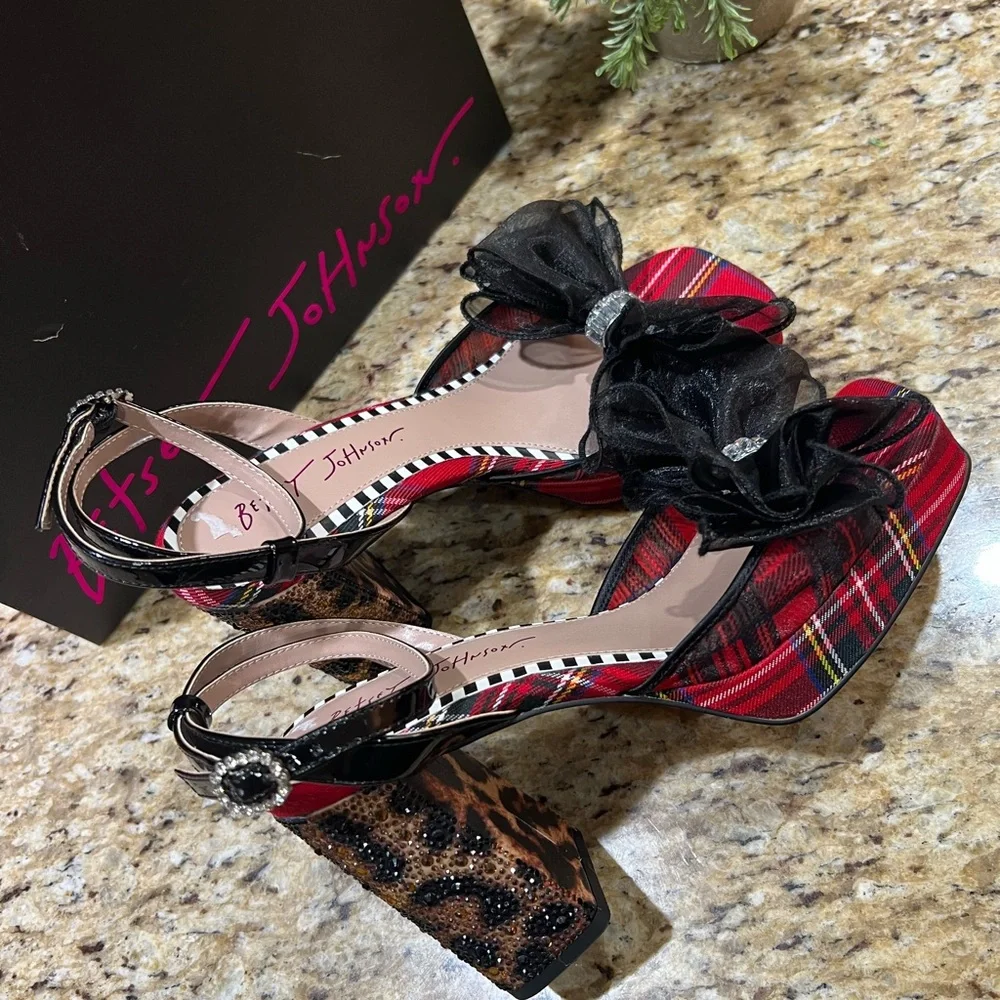 Betsey Johnson Palloma Red Plaid Platform Leopard Rhinestone Block Sandals 8.5